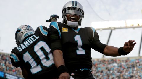 Cam Newton y los Panthers se están divirtiendo en esta campaña.