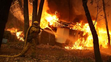 El riesgo de incendios forestales es  mayor en las comunidades pobres. (Getty Images)