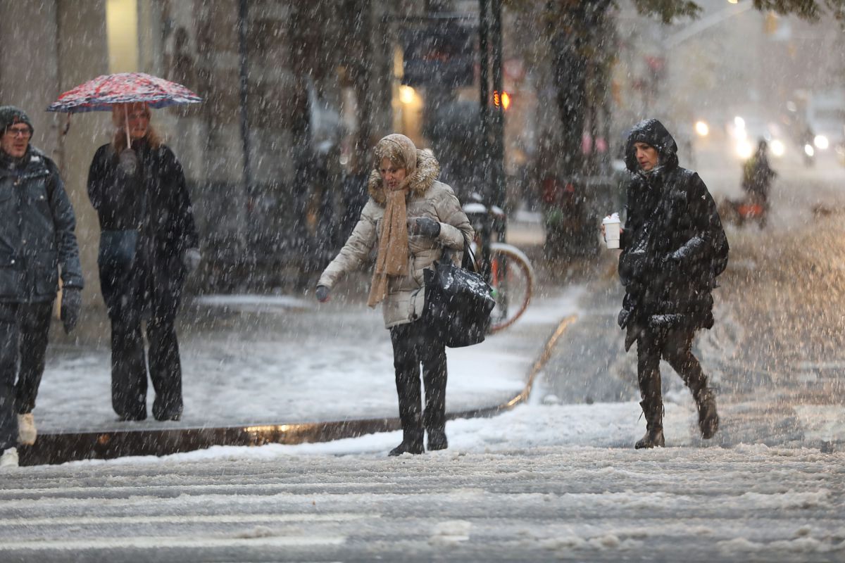 Nueva York tuvo la primera nevada de invierno.