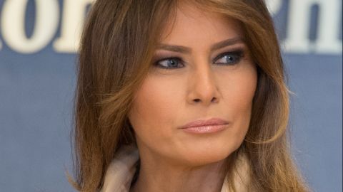 Melania dispara contra sus críticos