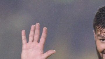 André-pierre Gignac de Tigres festeja su cuarto gol frente al Puebla.