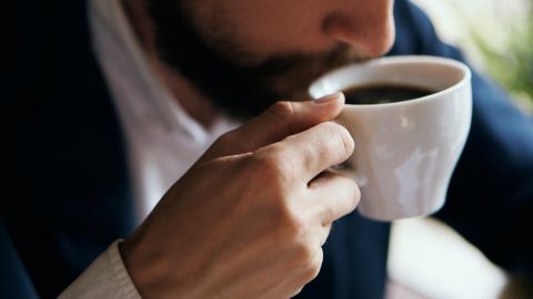 café para combatir la cirrosis