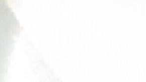 La joven planea costear sus estudios universitarios con parte del dinero de la subasta.