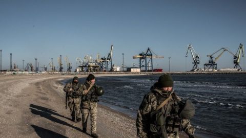 La ley marcial está vigente en las regiones que limitan con Rusia.