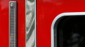 Alex Villanueva, sheriff del condado de Los Ángeles, recomienda a las personas tener cuidado cuando van de compras. (Aurelia Ventura/La Opinion)