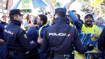 La policía extrema las medidas de seguridad en Madrid, previo al la final de la Copa Libertadores