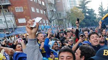 Aficionados de Boca Juniors y River Plate tomaron por asalto la ciudad de Madrid.
