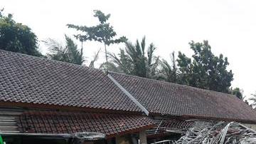 Devastación por tsunami en Indonesia.