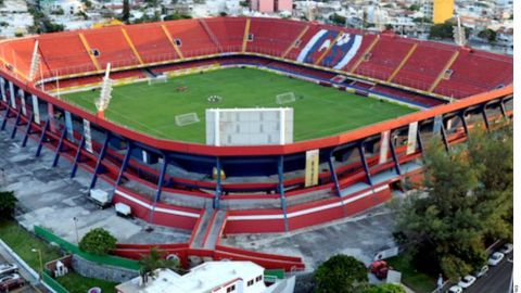 Los ladrones ingresaron a las oficinas del estadio Luis "Pirata" Fuente