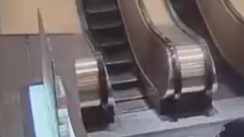El sospechoso del asesinato aparece en video publicado por LAPD.