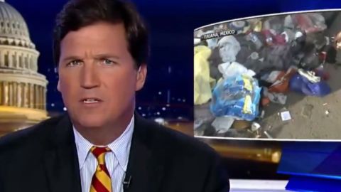 Tucker Carlson afirma que la libertad de expresión está bajo ataque.