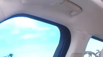 La cantante tiene 5 lujosos autos, pero ella no sabe como maneja