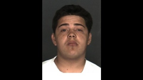 Anthony Hernández, de 21 años atacó al hombre de 61 años durante una discusión en su casa. (Policia de Fontana)