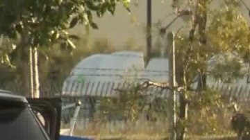 Una pesona fallece; otra esta herida tras el violento choque. (@CBSLA)