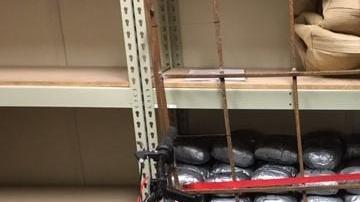 El peso combinado de los paquetes era de 129.33 libras con un valor estimado de $1,422,553 dólares. (Foto cortesía de la Patrulla Fronteriza)