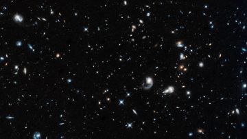 Un campo de galaxias en la constelación Pegaso, captado por Hubble..