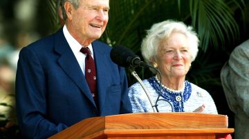 Bush y su esposa murieron con siete meses de distancia