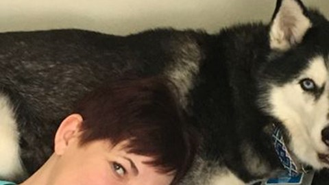 Sierra, el perro que detectó que su dueña tenía cáncer.