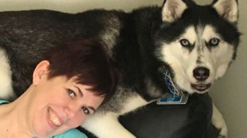 Sierra, el perro que detectó que su dueña tenía cáncer.