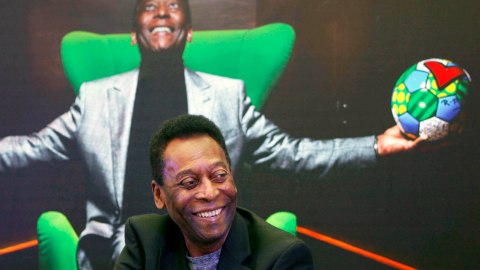 Pelé asegura que su estado salud se encuentra al cien por ciento