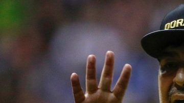 Maradona no pudo hacer campeones a los Dorados de Sinaloa y además fue provocado por la afición del Atlético San Luis.