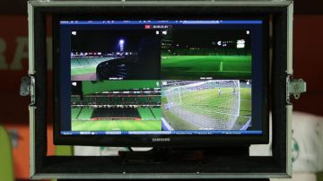 El sistema de Video assistant referee (VAR), llegará antes de lo previsto a la Champions League.
