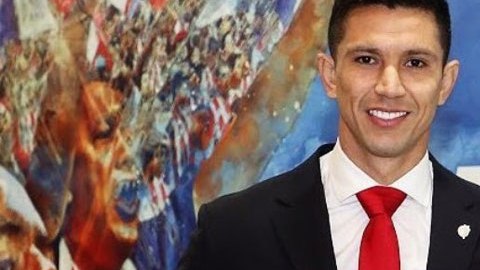Jesús Molina, refuerzo de Chivas.