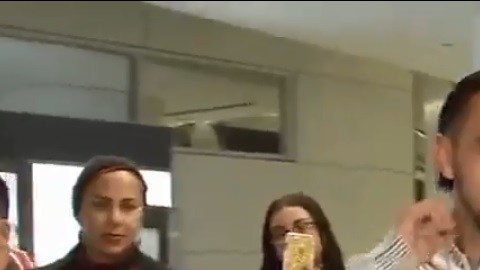 Shaima Swileh es la madre del niño se encuentra en críticas condiciones en un hospital en Oakland
