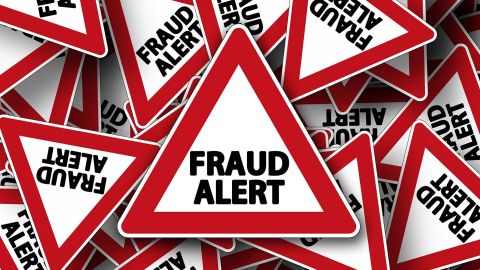 Debes saber cómo identificar a un preparador de impuestos falsos