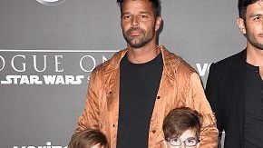 Ricky Martin, junto a su esposo e hijos hace algunos años