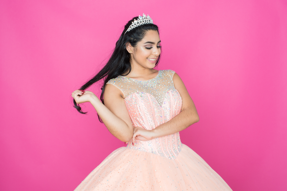 7 vestidos rosas para lucir como una princesa en tu fiesta de quinceañero - La Opinión 7 vestidos rosas para lucir como una princesa en tu fiesta de quinceañero - La Opinión