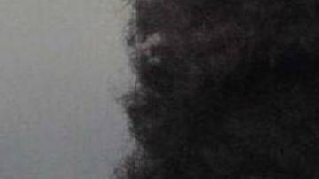 Roba y esconde relojes en su vagina