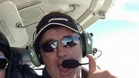 Dave Ibbotson es un piloto británico de 60 años y padre de tres hijos