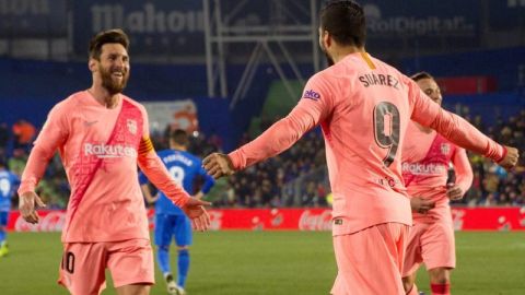 Messi y Suárez celebran el triunfo del FC Barcelona ante el Getafe.