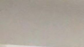 Rahaf Mohammed Al Qunun, escoltada en Tailandia.