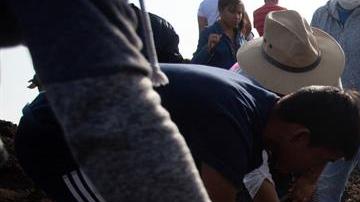 Siguen recuperando restos tras la explosión en Tlahuelilpan.