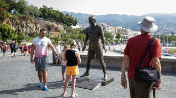 La estatua de cristiano Ronaldo fue inaugurada en 2014 en la isla portuguesa de Madeira