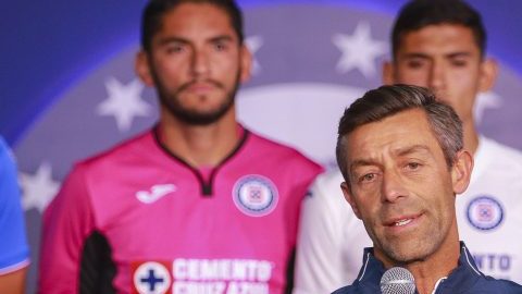 Pedro Caixinha director técnico de la Máquina Celeste del Cruz Azul.