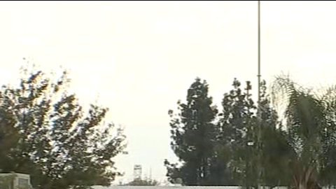 Se desconoce si ambos vivían en la residencia del Acacia Villa Mobile Home Park. (@ABC7)
