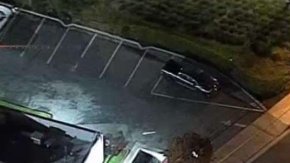 Imagen del lugar del tiroteo. (@NBCLA)