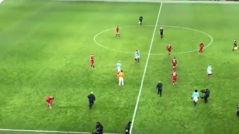 Benjamin Mendy fue perseguido por dos elementos de seguridad que lo confundieron con un intruso