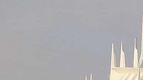 La popular atracción permanecía cerrada este jueves después de que in hombre se salió de su asiento en medio del recorrido de la montaña rusa. (@ABC7)