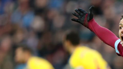 Javier "Chicharito" Hernández entró de cambio al minuto 66