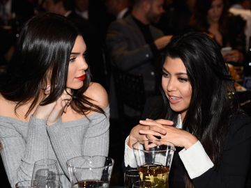 Kendall Jenner y Kourtney Kardashian.