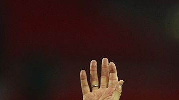 Louis van Gaal iba a ser el técnico de la Selección Mexicana, pero la muerte de su yerno se lo impidió