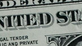 El dólar enfrenta un escenario internacional complicado.