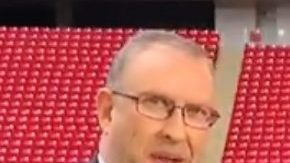 José Luis Higuera de Chivas a cuadro con Francisco Javier González de Televisa Deportes.