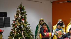 Los Reyes Magos llevarán regalos para los niños asistentes. / foto: consulmex.