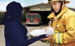 Los bomberos no le hacen preguntas a la madre y su identidad tampoco es revelada a los medios. / foto: lacfd.