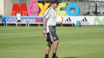 La 'Marca México' estaba presente en todas partes con la selección mexicana. En la foto aparece Juan Carlos Osorio, anterior director técnico.